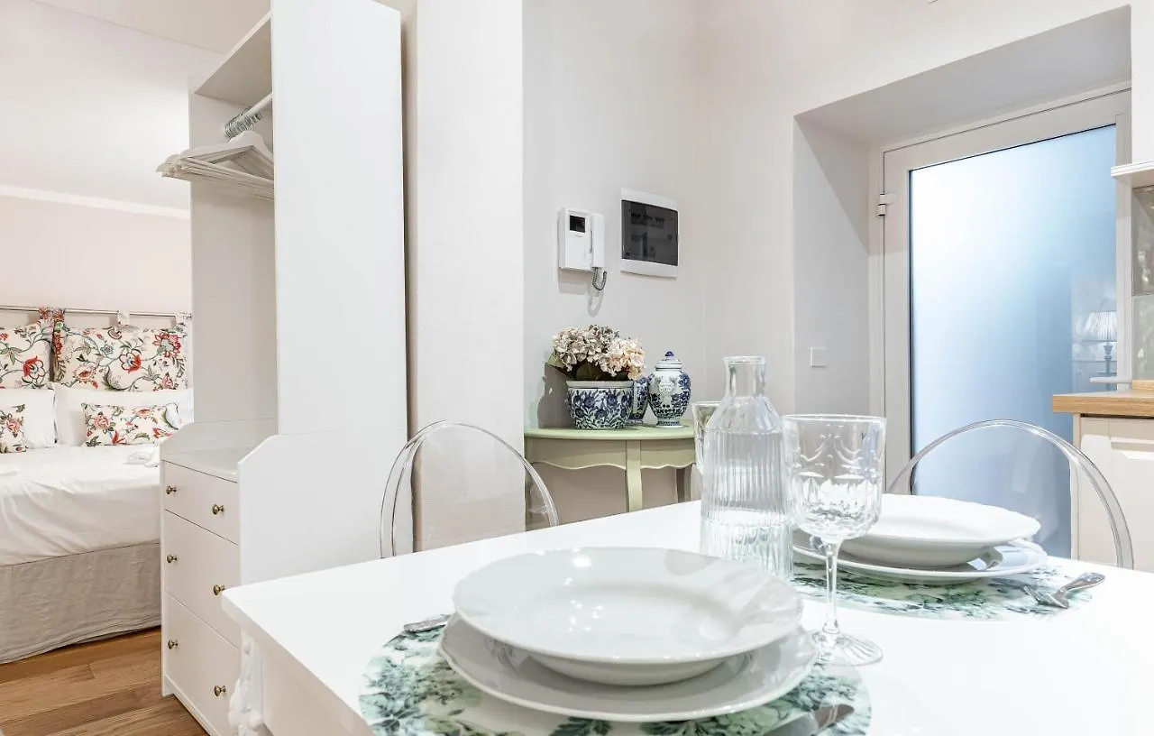 Casa Colonna Romantic Apartment Corso Di Porta Ticinese Milano 0*,